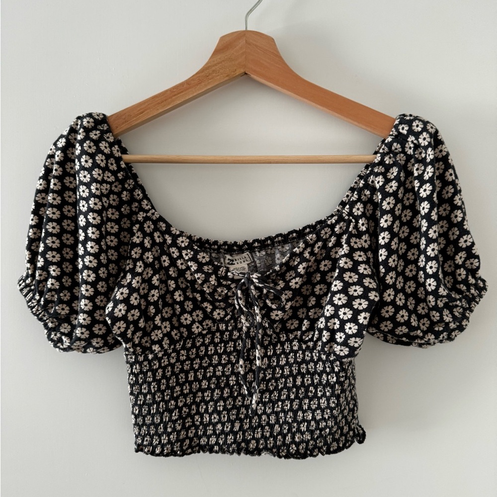 Billabong cute shirt